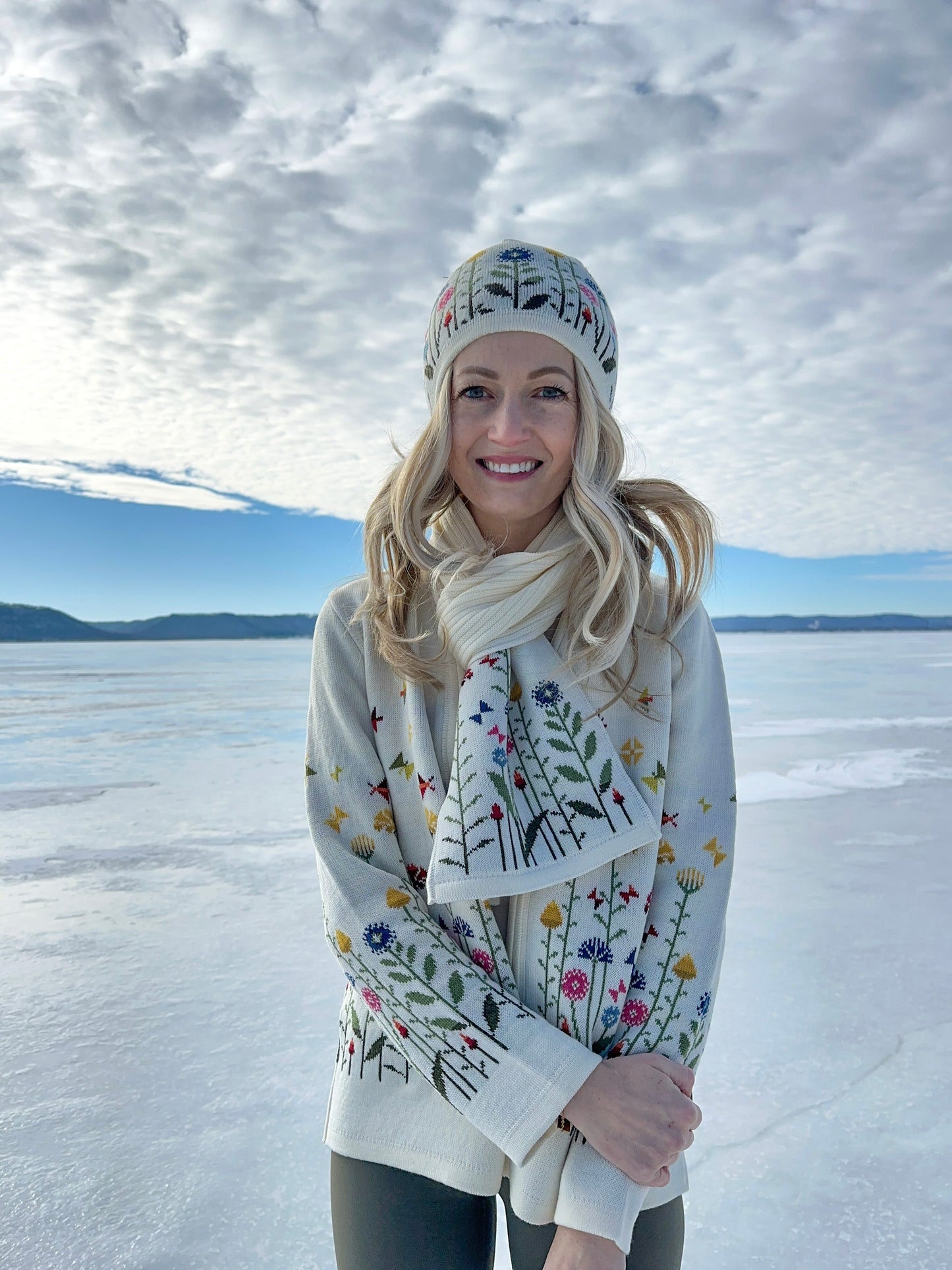 Flowers Merino Wool Cropped Cardigan by Tuoriniemi