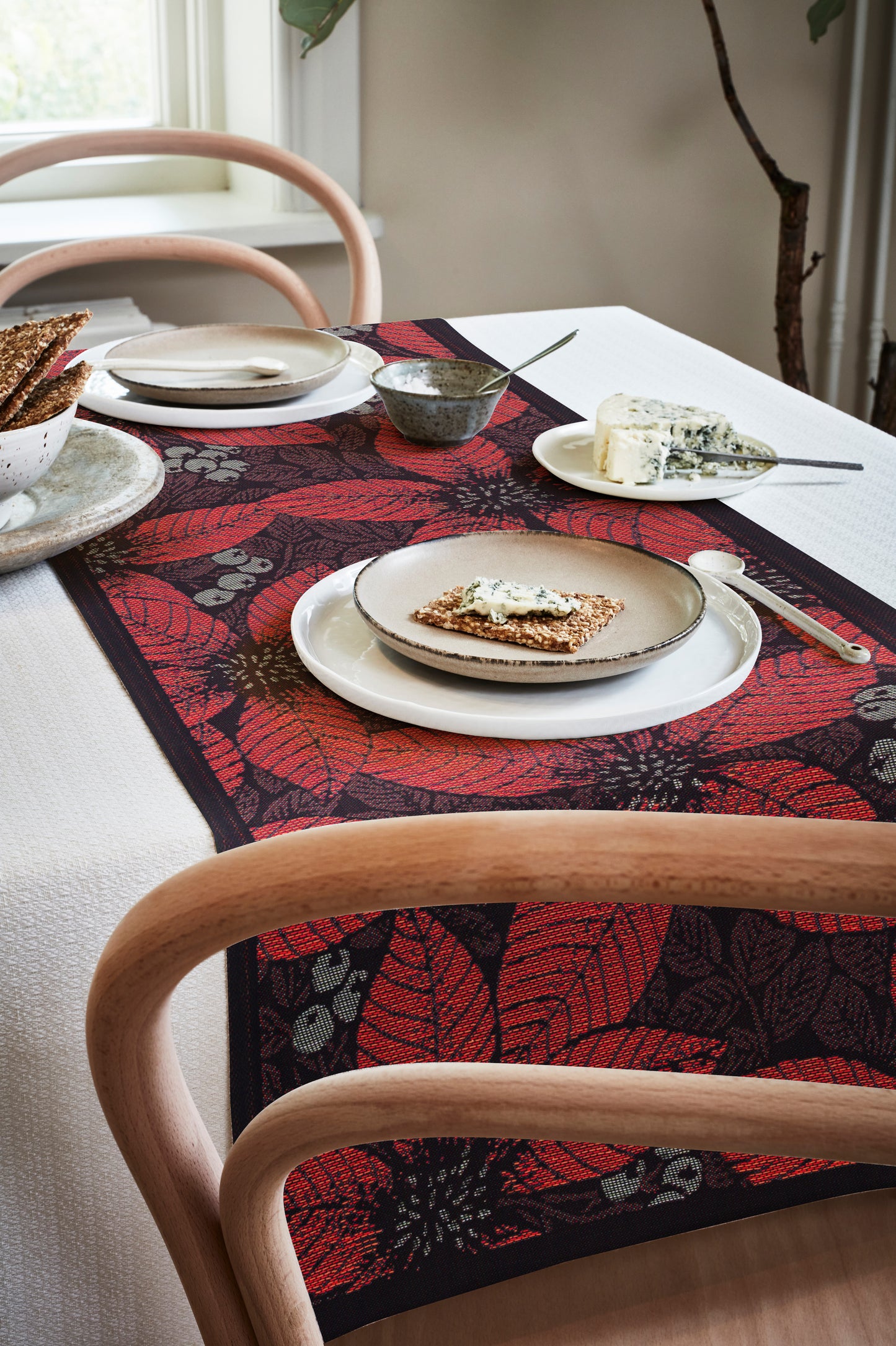 Ekelund Christmas Flower 35x120 Table Runner