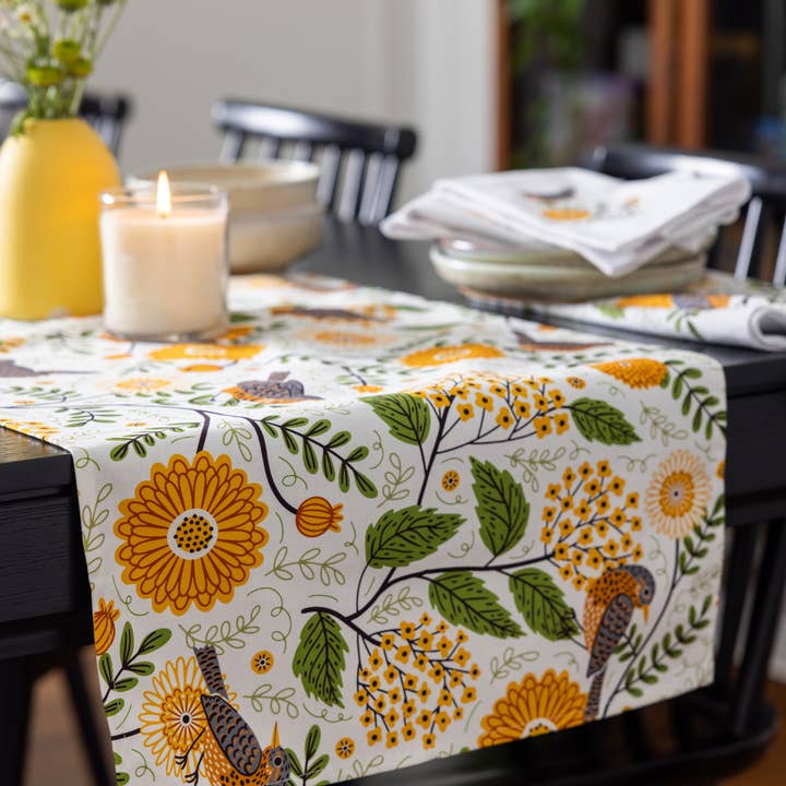 Mums & Robins Table Runner
