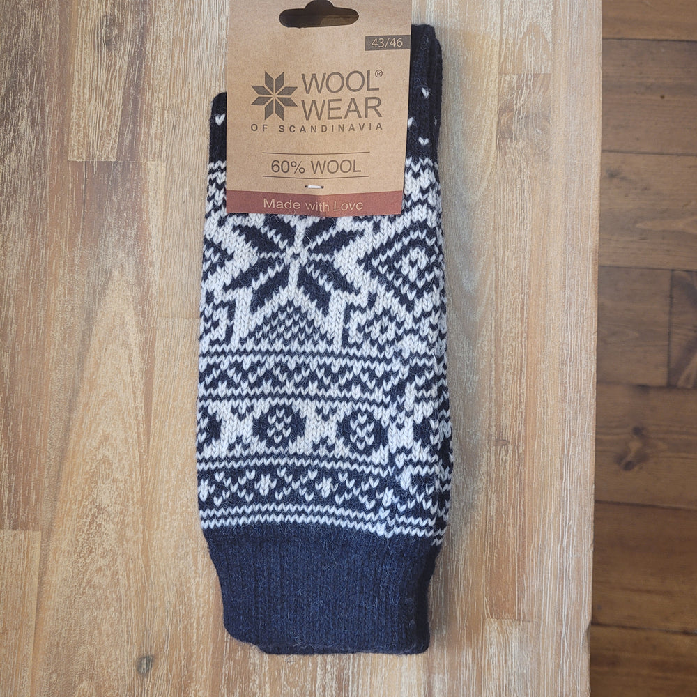 Wool Wear Traditional Scandinavian Star Socks - Navy / White