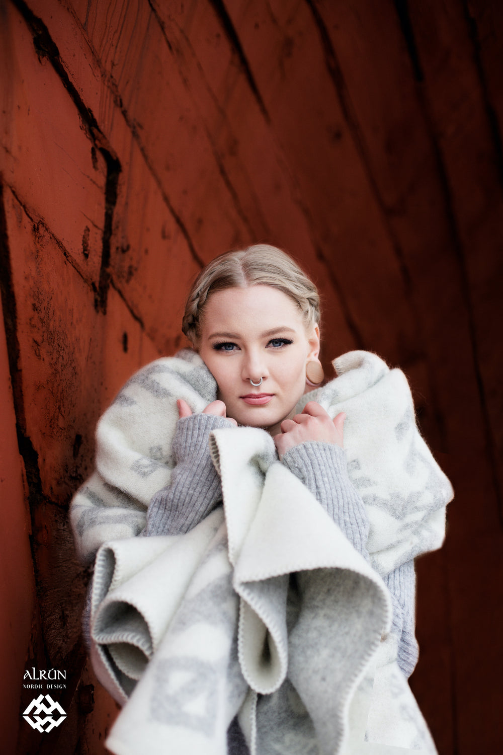 Alrún Icelandic Nordic Wool Blanket