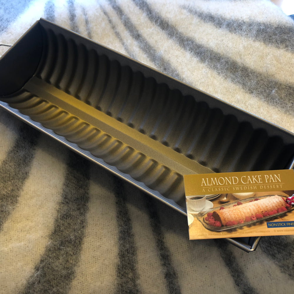 Almond Non-Stick Cake Pan