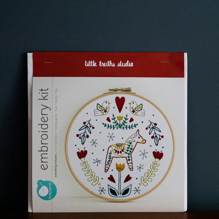 Dala Embroidery Kit