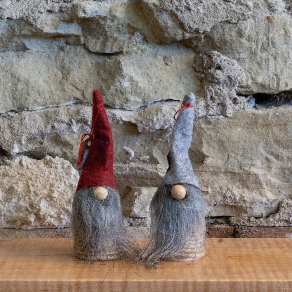 Nisse Red/Grey Pair 4