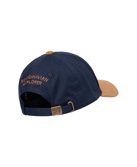 Scandinavian Explorer Cap in Navy
