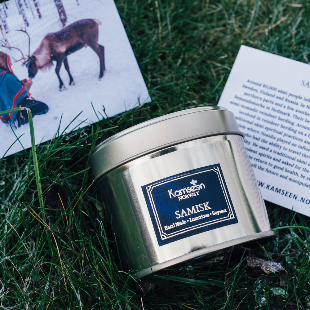 
                      
                        Kamseen Candle -Samisk
                      
                    