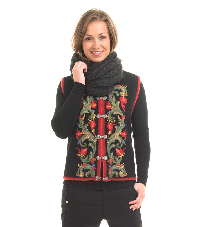 Vrikke Wool Vest with Embroidery